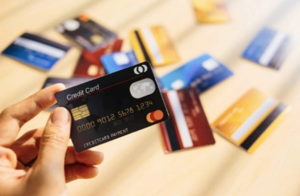 Đáo hạn thẻ tín dụng là gì?
