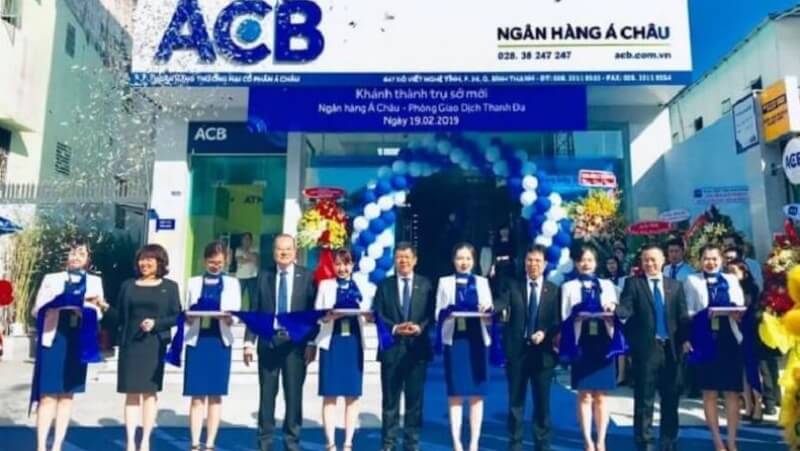 Phòng giao dịch là một nơi thực hiện các nghiệp vụ ngân hàng cơ bản