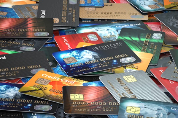 Giữ bảo mật thông tin thẻ tín dụng cẩn thận, tránh kẻ gian đánh cắp